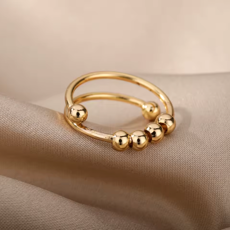Minimalist Spinner Ring – Elegant Rotating Beads for Tactile Focus
