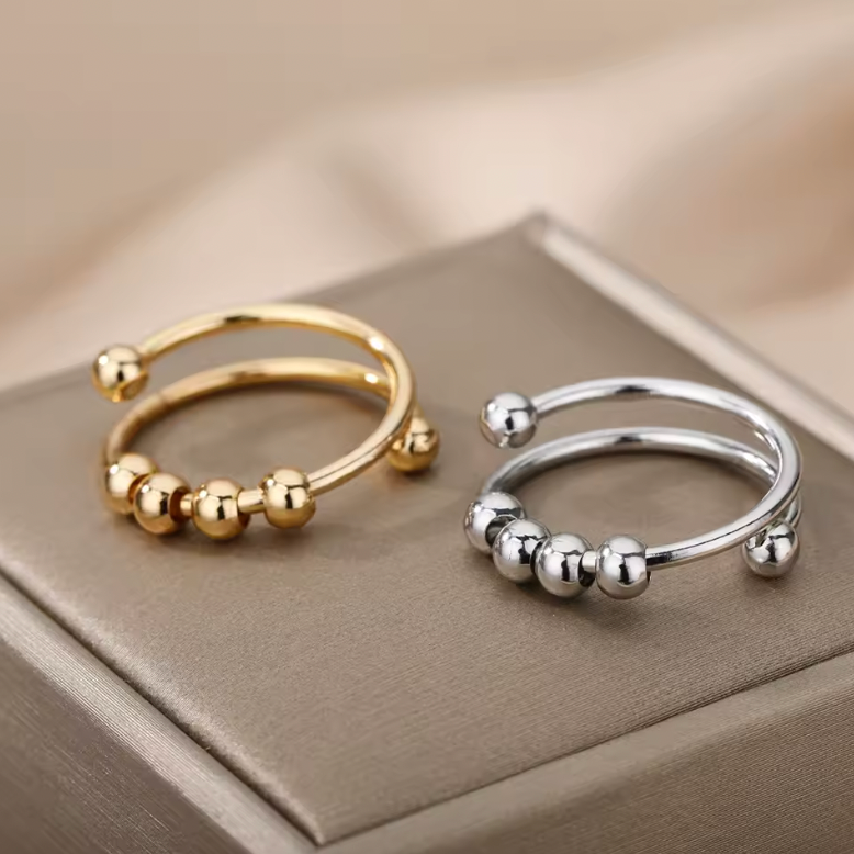 Minimalist Spinner Ring – Elegant Rotating Beads for Tactile Focus