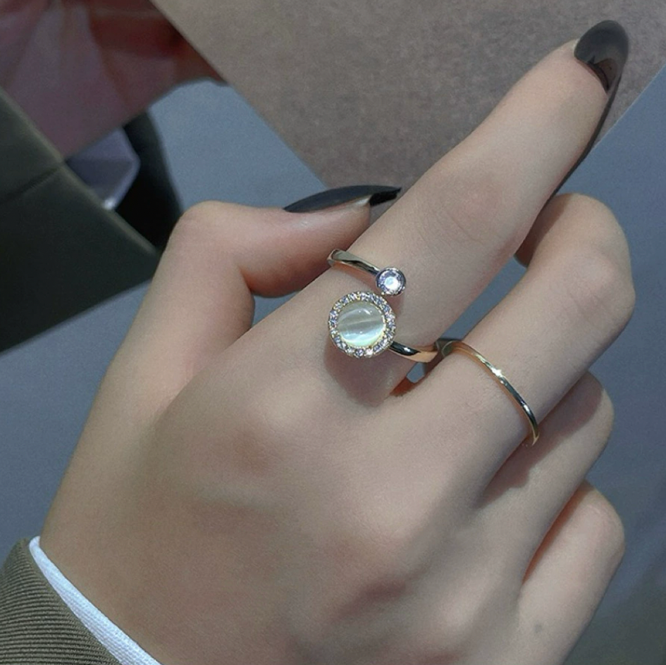 Cat Eye Spin Ring