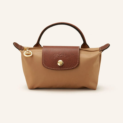 Camila Canvas Chic