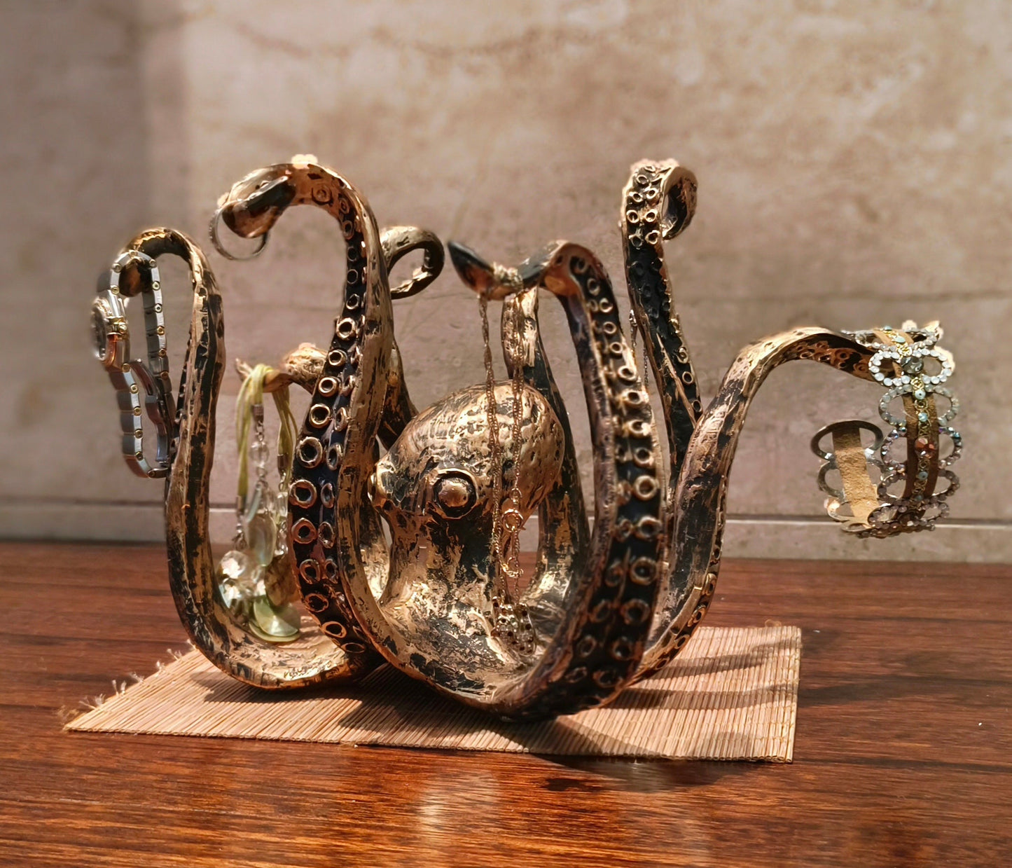 Kraken™ - Rustic Octopus Mug Holder